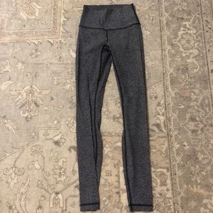 Lululemon high rise Wunder Under size 2